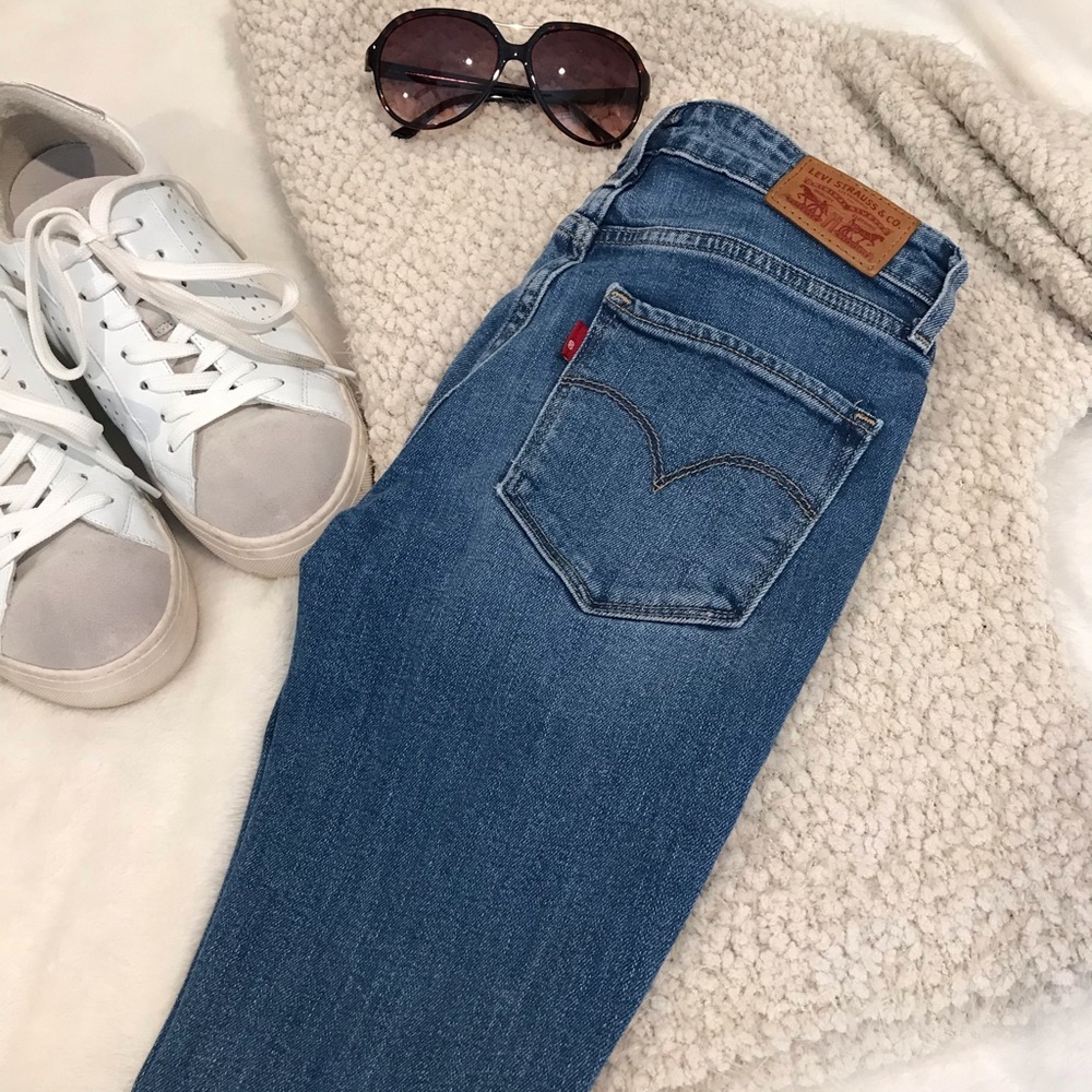 Levi 721 high rise straight leg jean